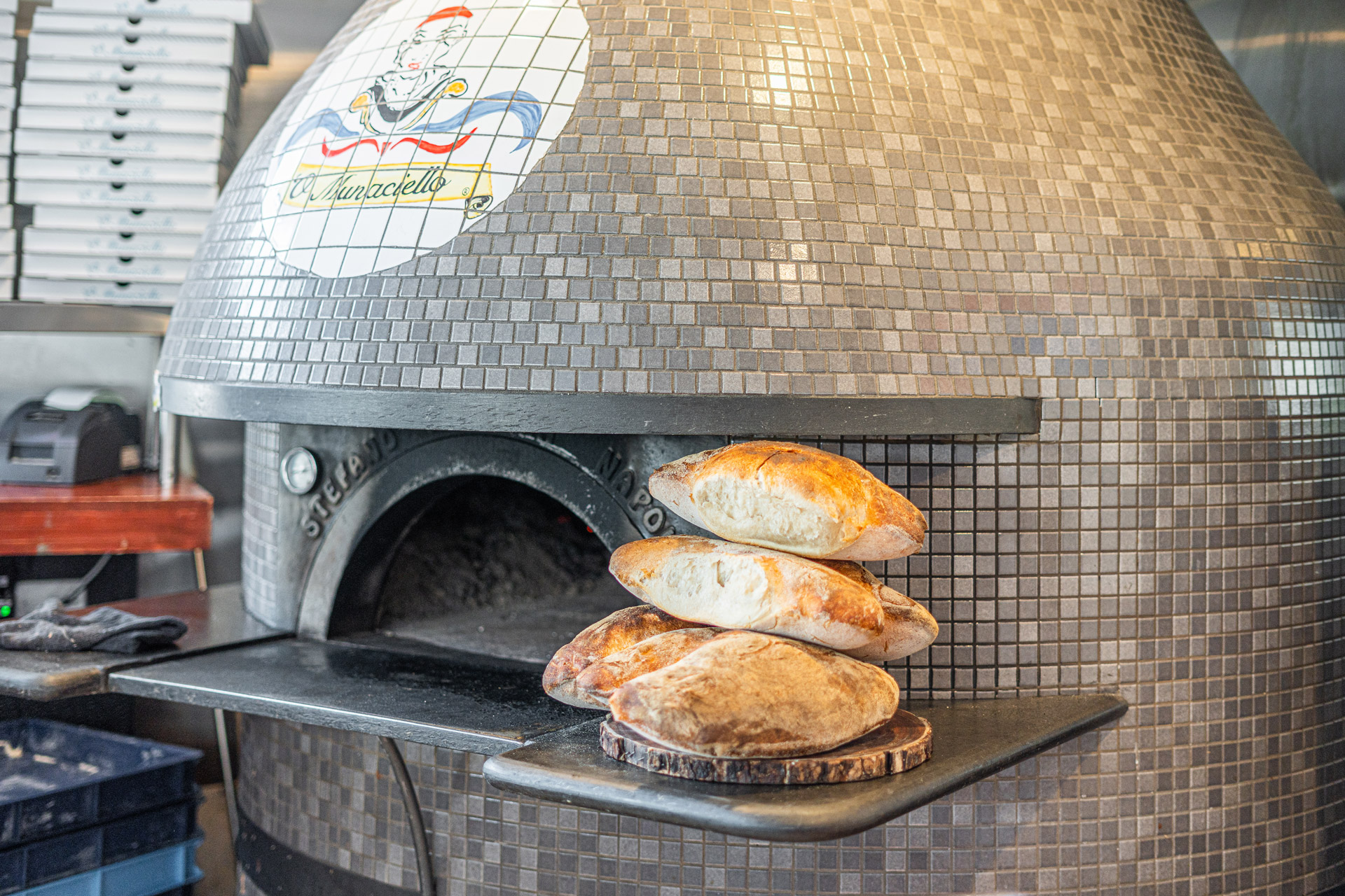 'O-Munaciello-Ristorante-Pizzeria-Forno-a-Legna-con-Pane-2