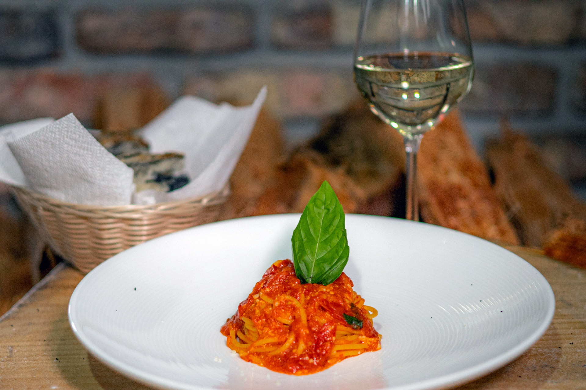 'O-Munaciello-Ristorante-Pizzeria-Spaghetti-Vino